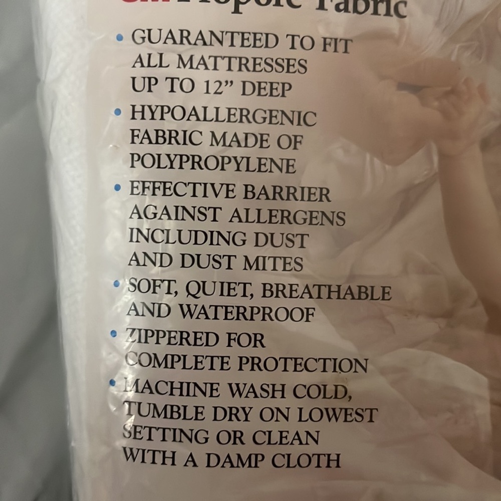 Aller-ease twin mattress cover. Protects from allergens. Waterproof NWT - Picture 2 of 3